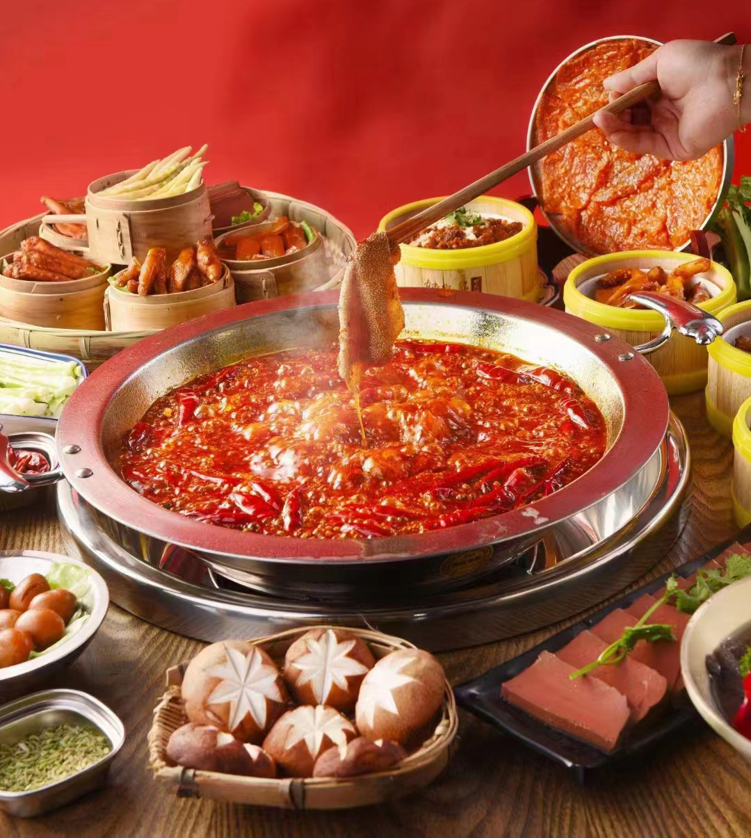 火鍋底料廠家-成都重慶火鍋底料產(chǎn)品批發(fā)，火鍋品類新發(fā)展在哪里(圖2)